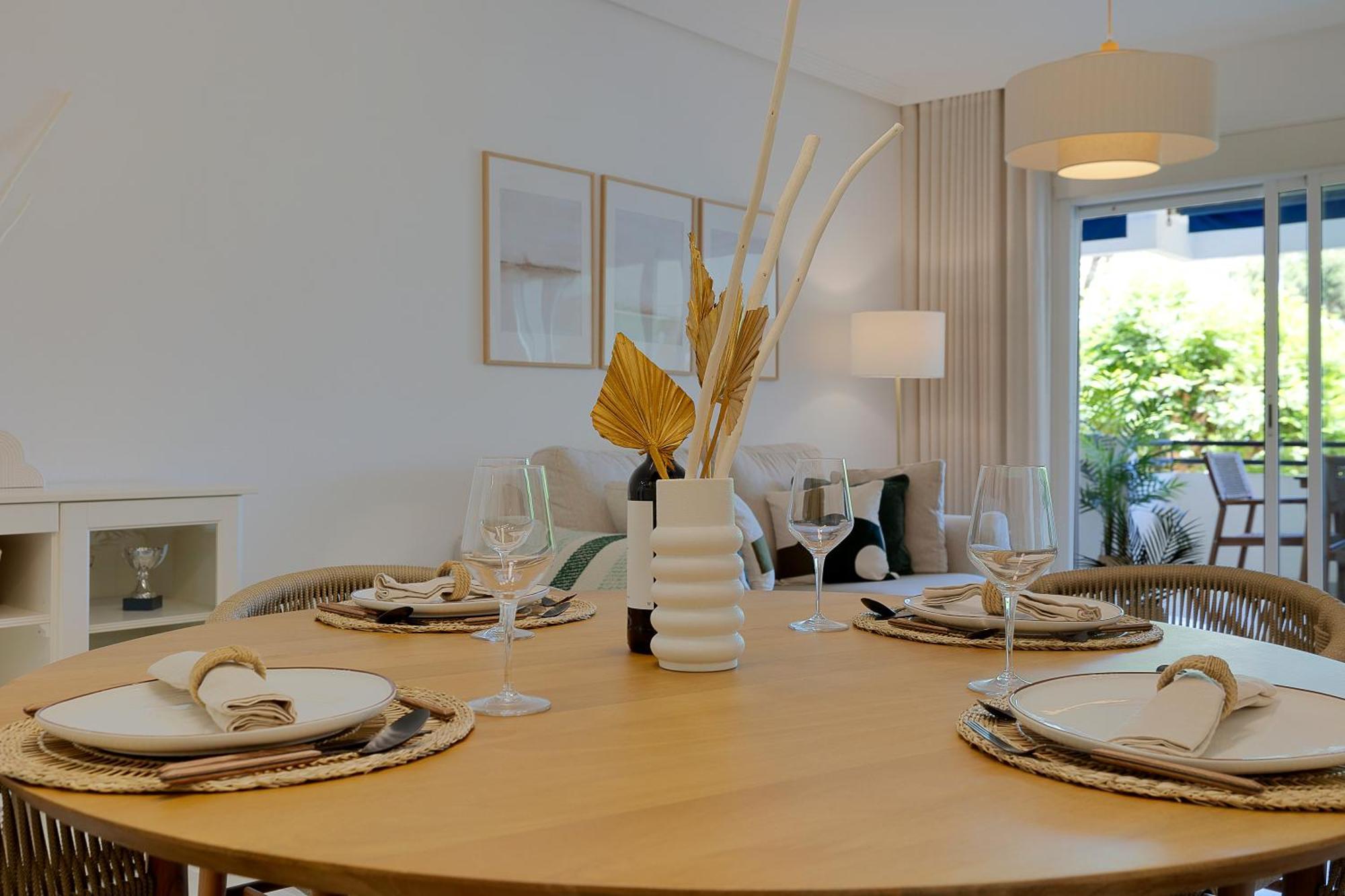 2 Bedroom Apartment In Medina Garden - Puerto Banus Marbella Exterior foto